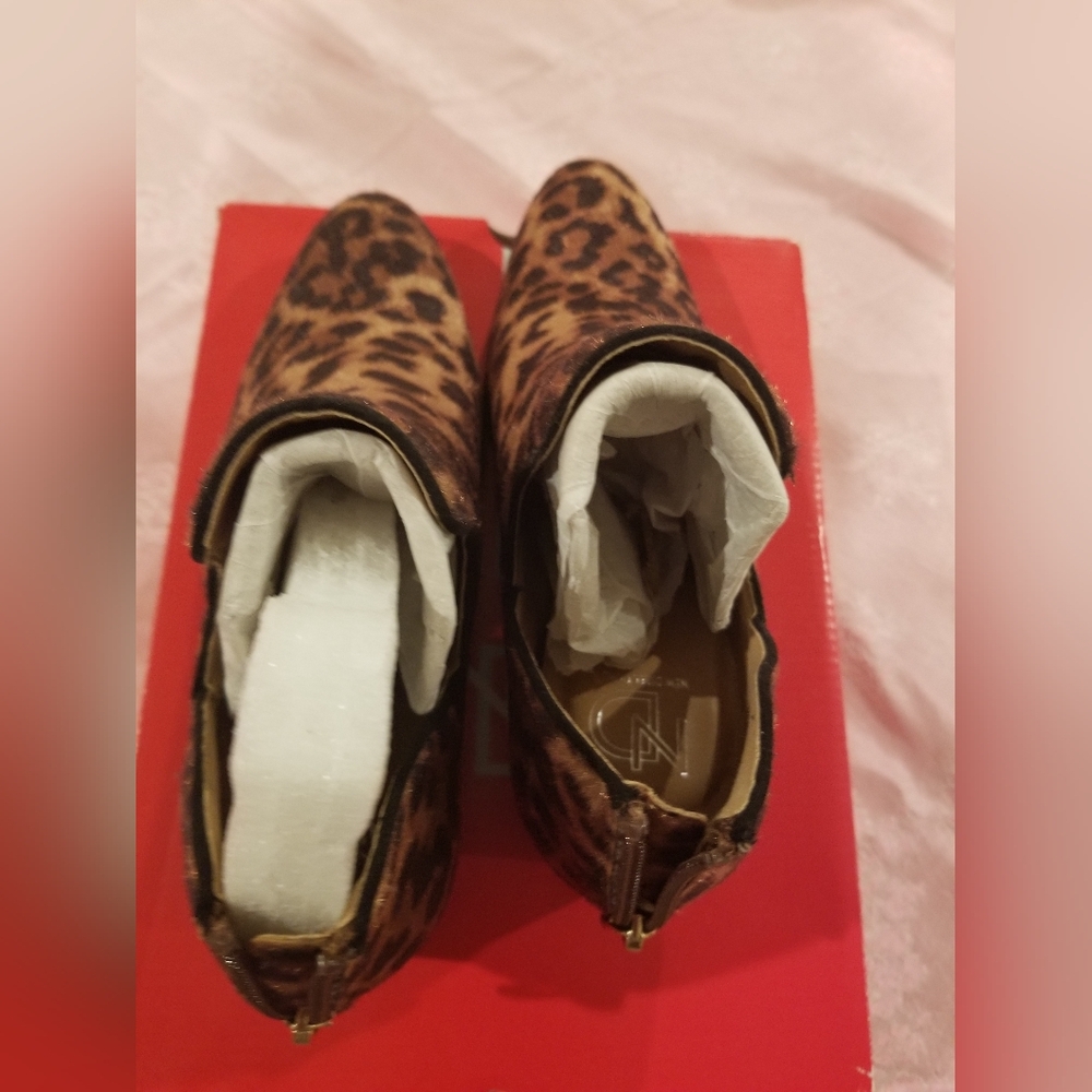 Leopard Ankle Shoe - Picture 4 of 5